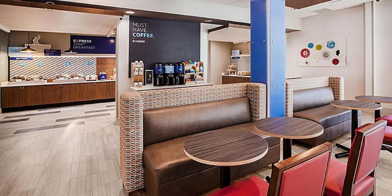 Holiday Inn Express & Suites - Greenville - Taylors By Ihg Exterior photo
